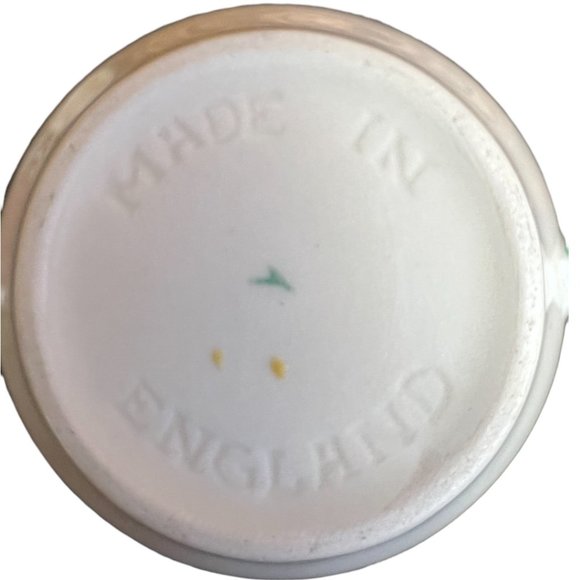 Vtg FRANCISCAN Tulip Teacup and Saucer Hand-Painted England Pristine Retired - Picture 10 of 12